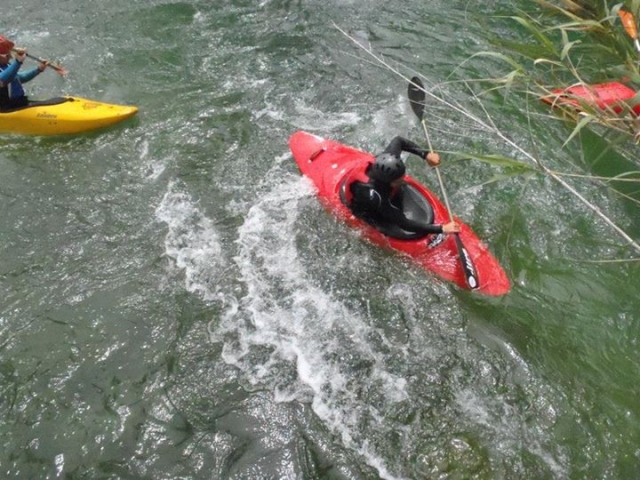  Kayak in acque bianche